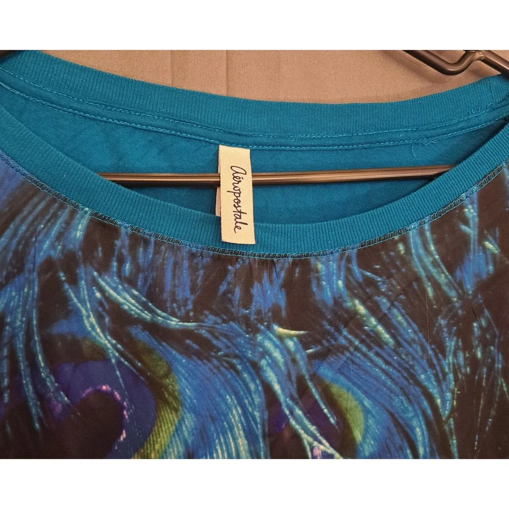 Aeropostale Peacock Print Long Sleeve Shirt Womens Size‎ Large